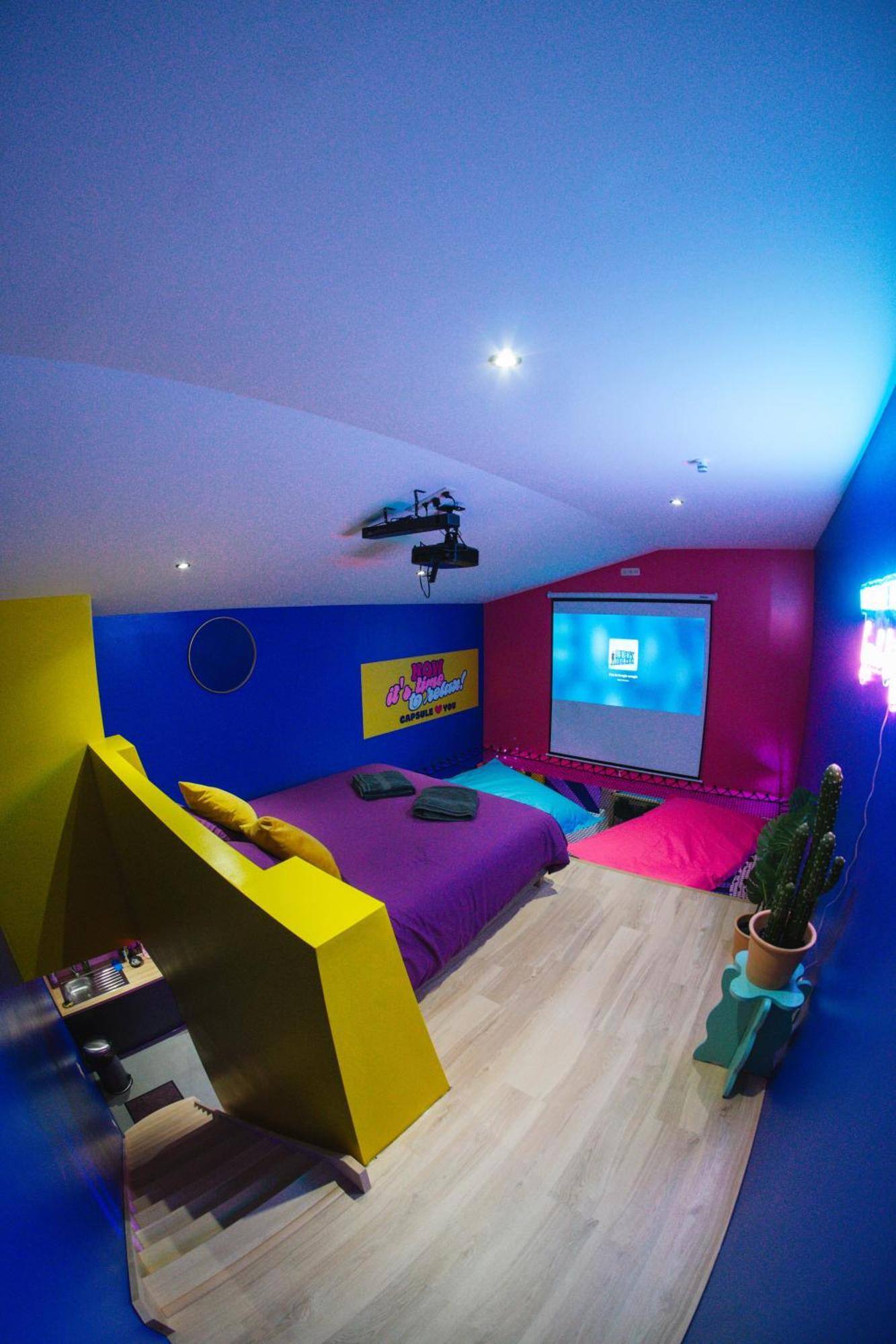 Capsule Boogie-Woogie - Jacuzzi - Sauna - Billard - Jeux - Ecran Geant - Filet Suspendu - Netflix Ла-Лув'єр Екстер'єр фото